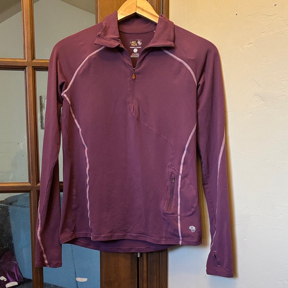 Mountain Hardwear 1/4 Zip Performance purple Top!  medium